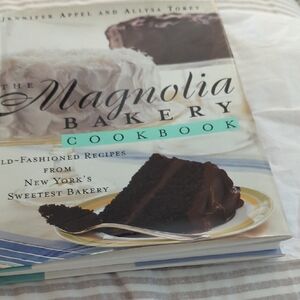 The Magnolia Bakery Cookbook - Classic Recipes. NEW. Never Used. Sale